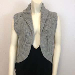 Generra 100% wool open front sweater cardigan M